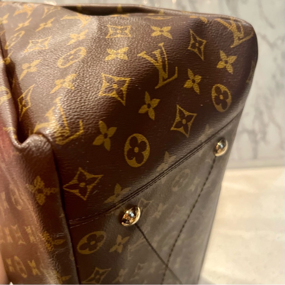 Louis Vuitton Monogram MM Artsy Bag - Picture 8 of 14